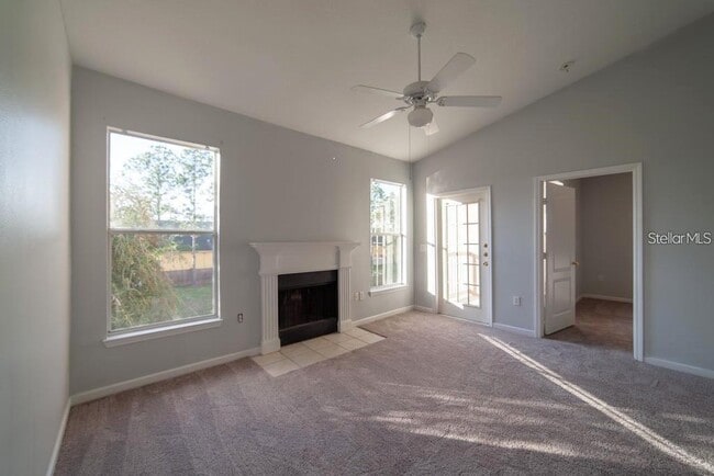 Photo - 17920 Villa Creek Dr Unit 17920