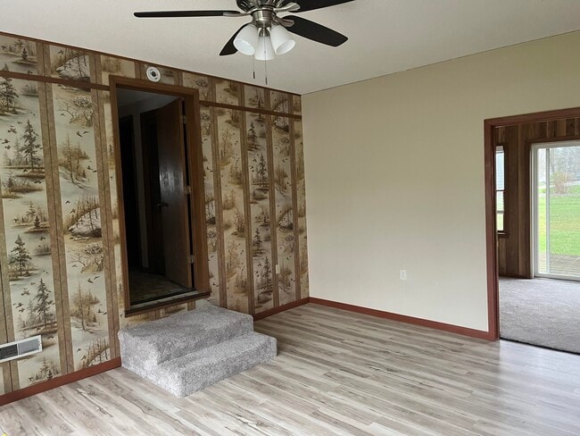 Photo - 200 Elizabeth St