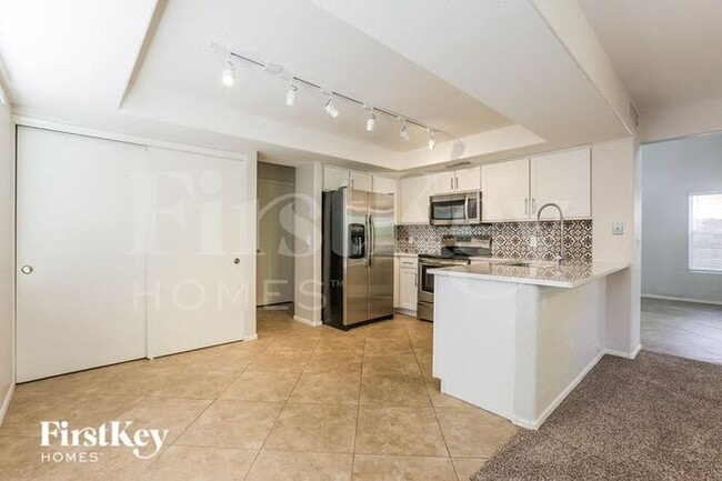 Photo - 17235 N 46th Pl