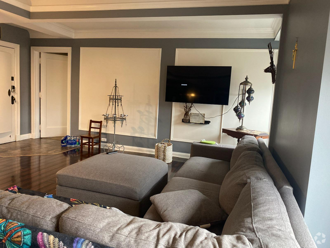 Building Photo - 15 E Kirby St Unit 231 Rental
