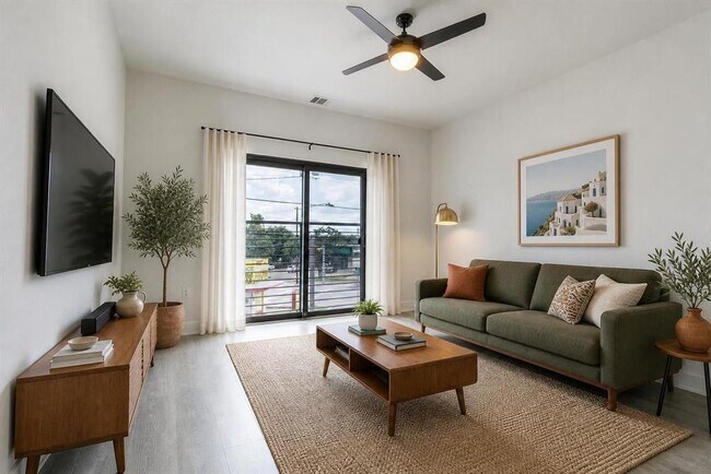 2220 Webberville Rd Unit 202