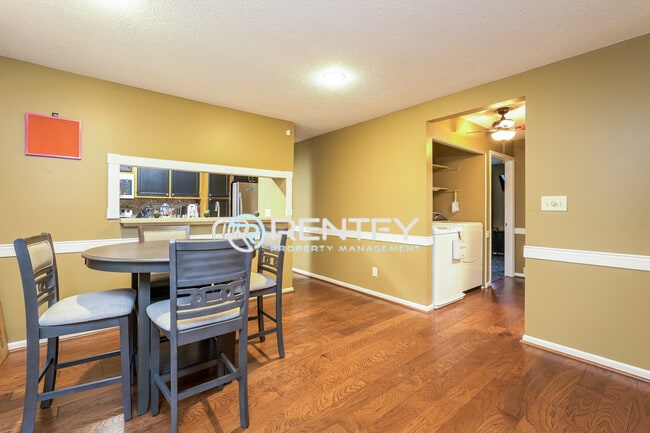 Photo - 3810 Old Rosebud Ct