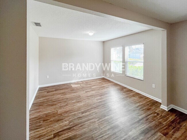 Photo - 1838 James Madison Ct