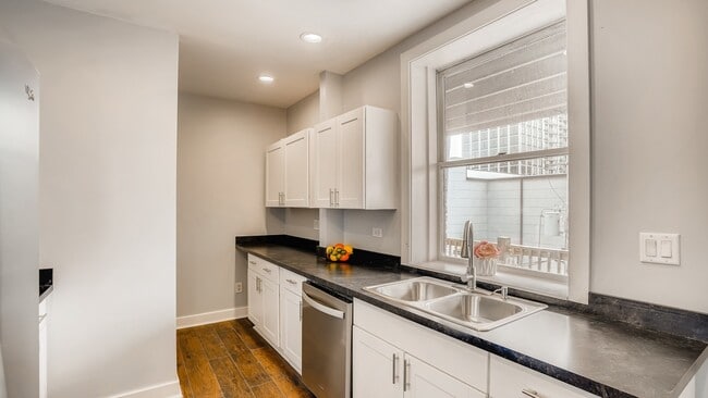 Photo - 921 W Agatite Ave Unidad 3