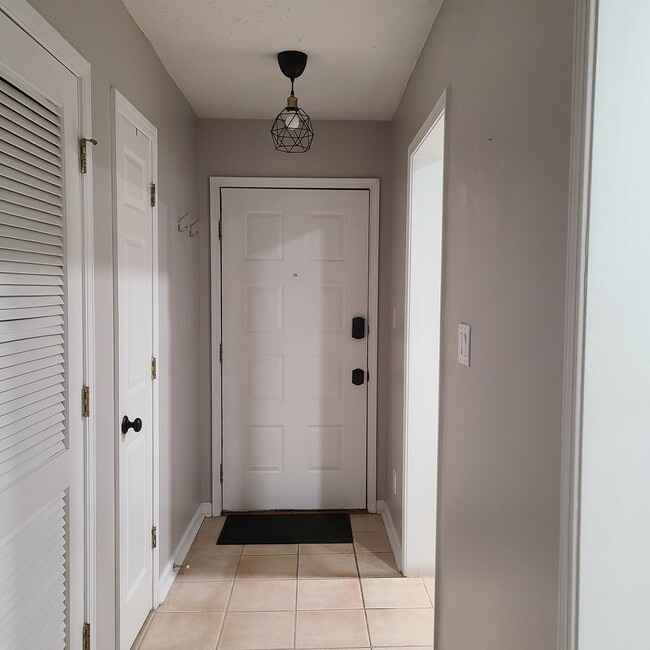 Building Photo - 1266 Weatherstone Dr NE Unit Condo