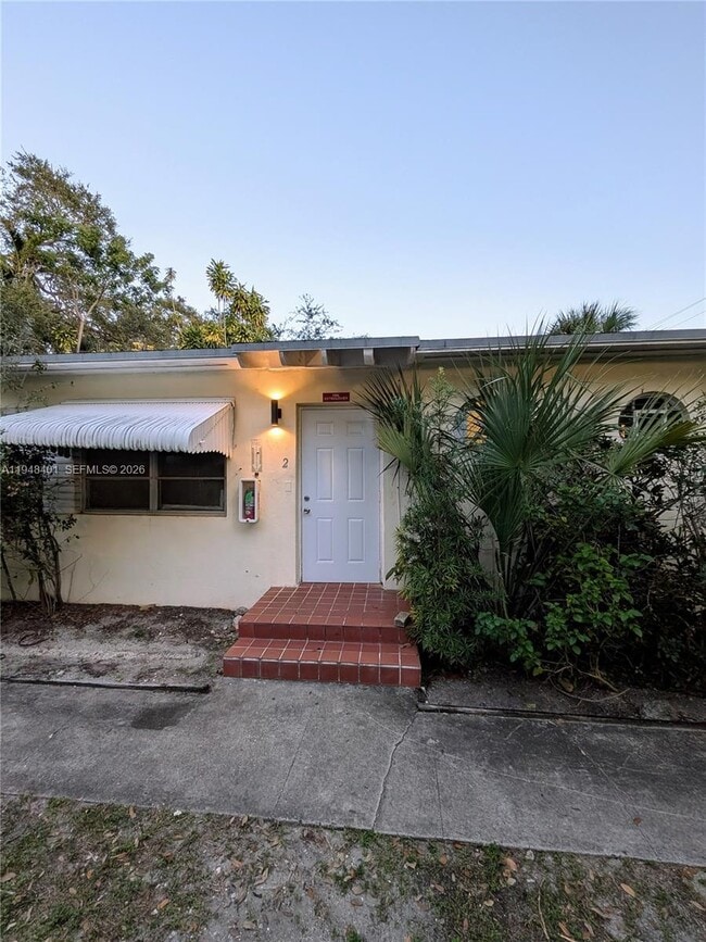 Building Photo - 431 NE 64th St Unit 2