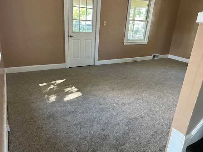 Photo - Charming Home in Heart of Rock Island