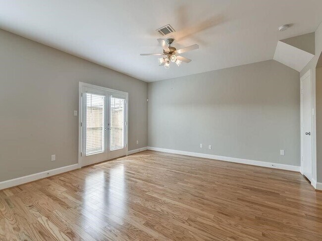 Photo - 3741 Main Poplar Dr