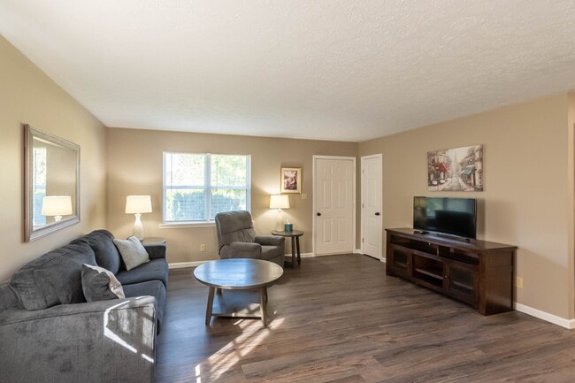 Corporate / Seasonal / Mid-term Rental - Furnished