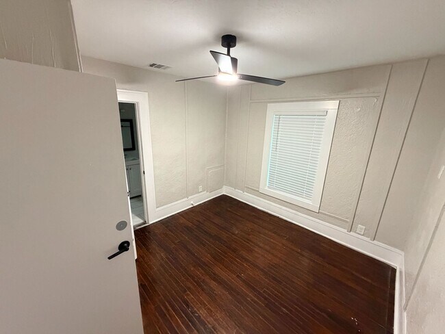 Photo - 1023 Delmas St Unit 1023 Delmas St, B