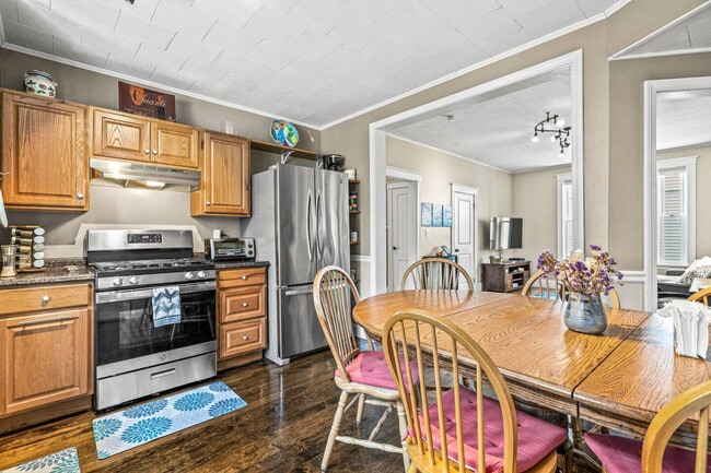 Photo - 46 Russell St Unidad ID1328029P