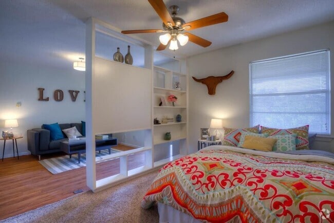 Building Photo - 302 E 34th St Unit 206 Rental