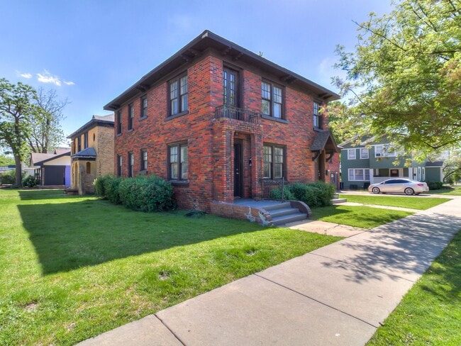 Photo - 1300 NW 15th St Unit 1300 NW 15th
