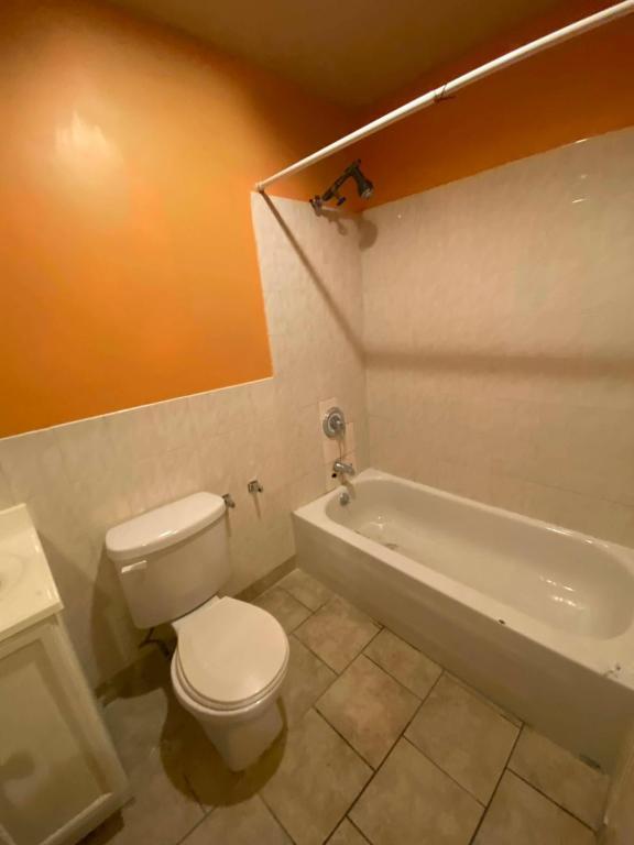 Photo - 270 N Main St