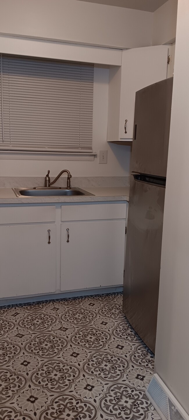 Photo - 225 Station Ave Unidad 1