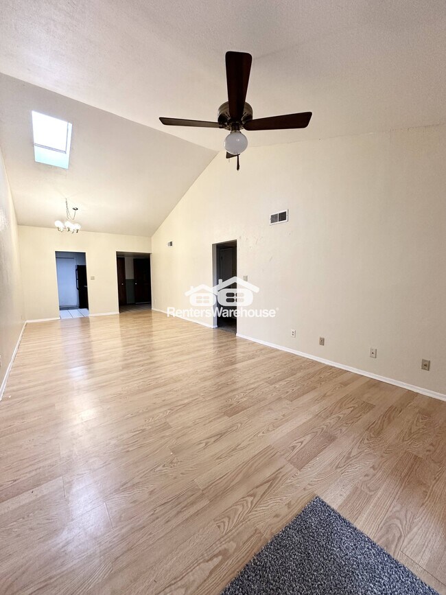 Photo - 9279 N 47th Dr