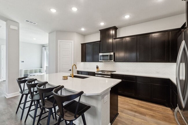 Photo - 2121 Tolleson Dr