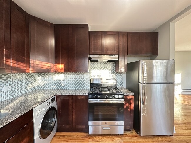 Photo - 822 Elm St Unit 603