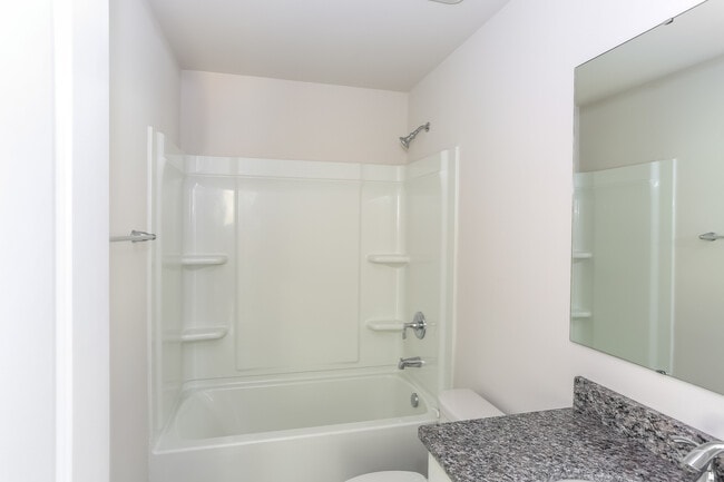2nd Bathroom - 105 Dogwood Village Trl Townhome