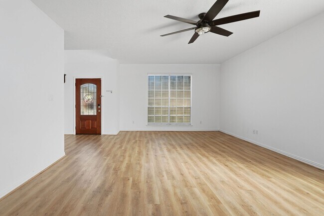 Photo - 2910 Cocona Ln