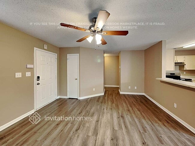 Photo - 3049 Parade Ln SW