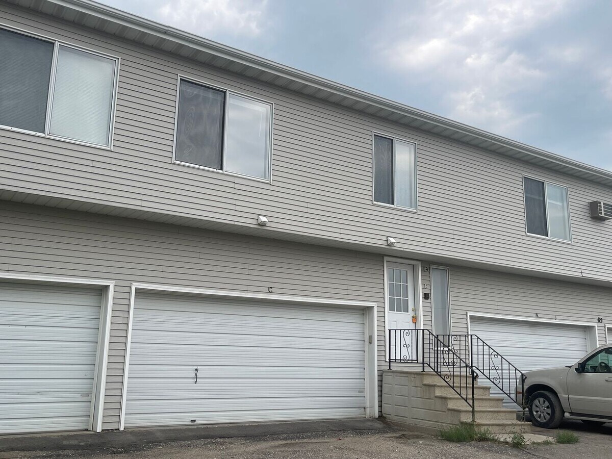 Photo - 3 Bed, 2 Bath in West Fargo!!