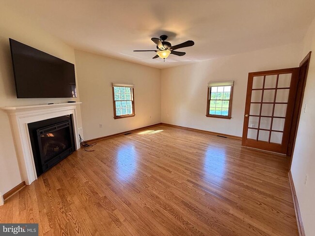 13886 Berlin Turnpike