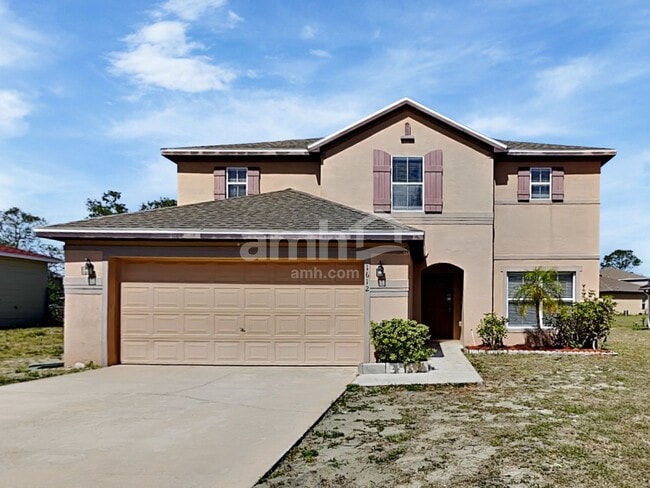 Photo - 1612 Redfin Dr House