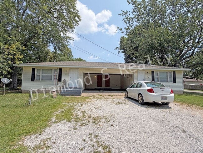 Building Photo - 3102/3104 N Howard Ave Unit 3104 N Howard Ave