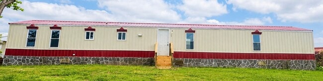 Building Photo - 400 Barbara Rd