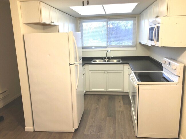 Photo - 85 N Lyle Ave Unidad 5