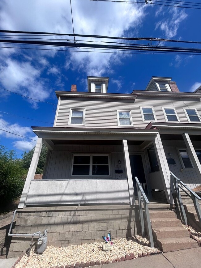 Building Photo - ter1220 Unit 1224 Rental