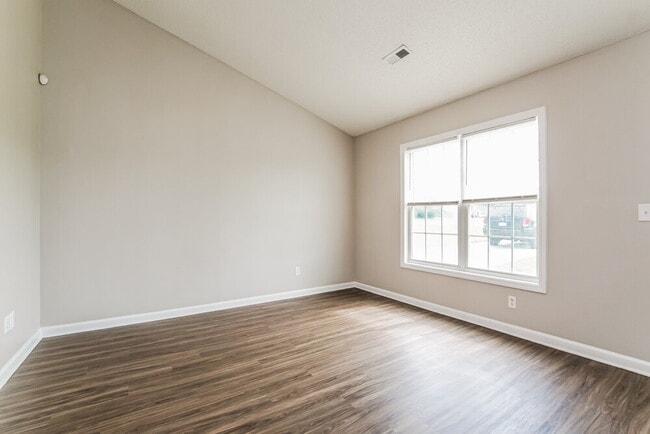 Photo - 357 Ogburn Rd