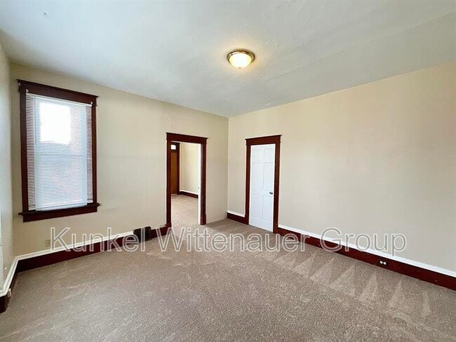 Photo - 907 N Church St