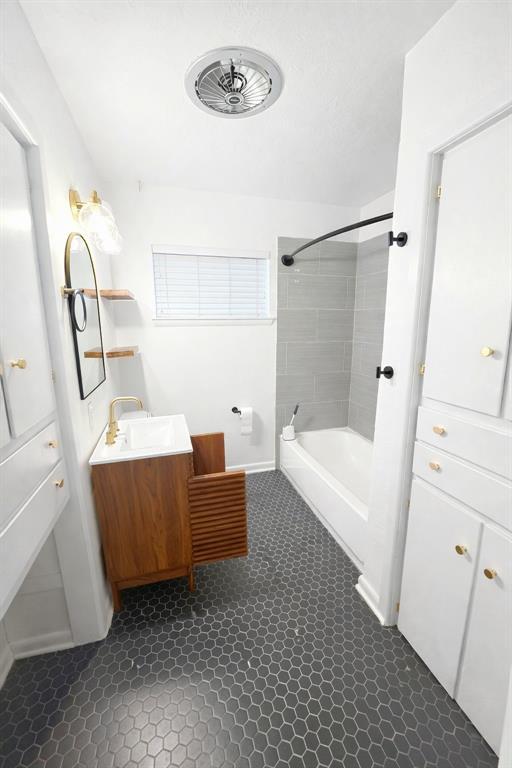 Photo - 1919 Sumner Dr