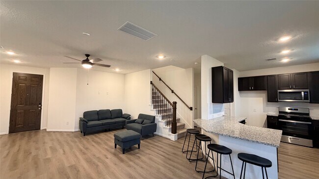 Photo - 2800 Cordova Hl Dr