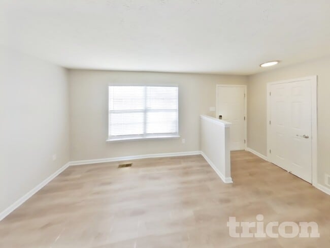 Photo - 3644 Derby Shire Cir