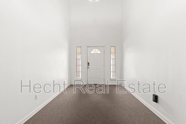 Photo - 3117 Douglas Fir Dr