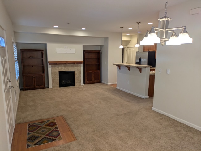 Photo - 10829 NE Red Wing Way Unidad 102