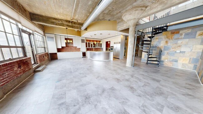 Photo - 1635 Washington Ave Unidad 912