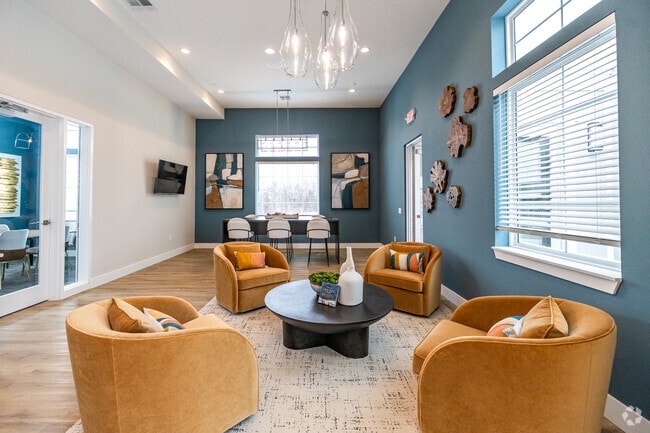 2BR, 2BA - 1,212 - Lobby