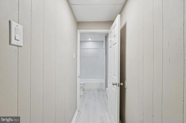 Photo - 2110 Orthodox St