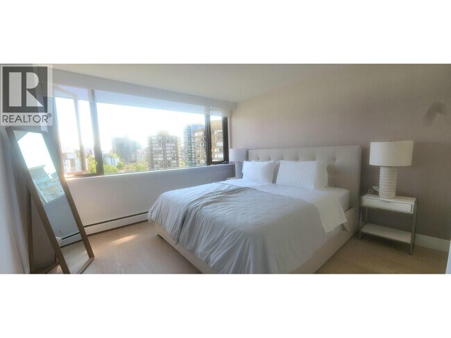Photo - 1725 Pendrell St Unit 1806