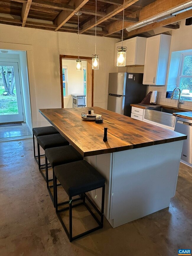 Photo - 8817 Mission Home Rd