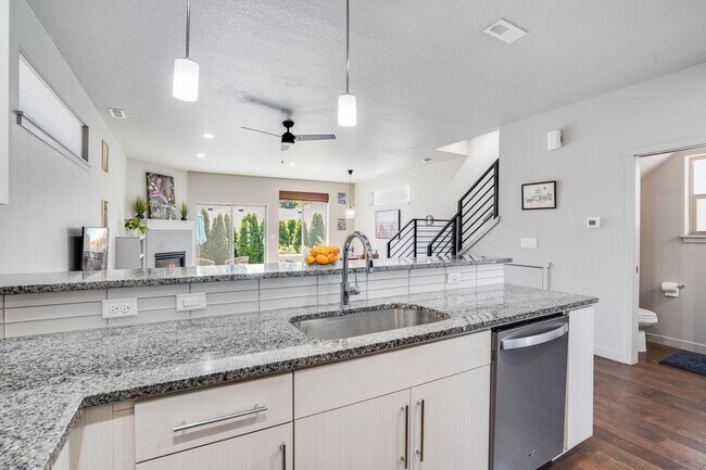 Photo - Beautiful 4 Bed, 3.5 Bath Rental Home in Central Beaverton Neighborhood!