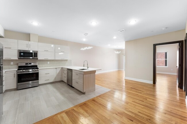 Photo - 65-67 Storms Ave Unit 3B