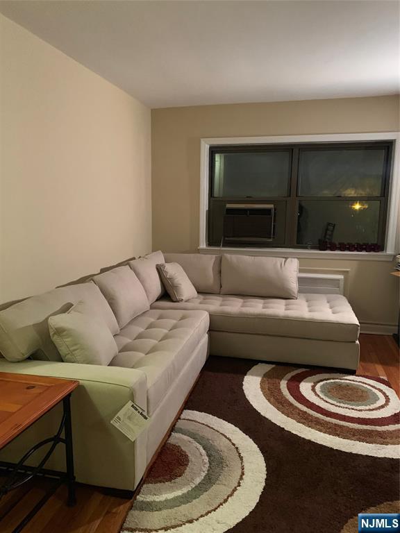 Photo - 3091 Edwin Ave Unit 4G