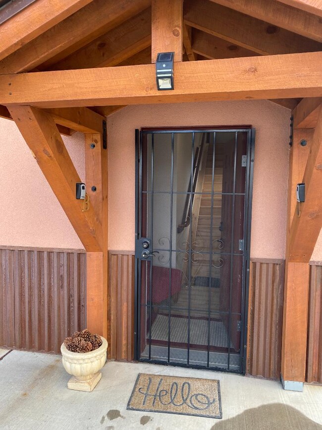 Photo - 444 E Montezuma Ave