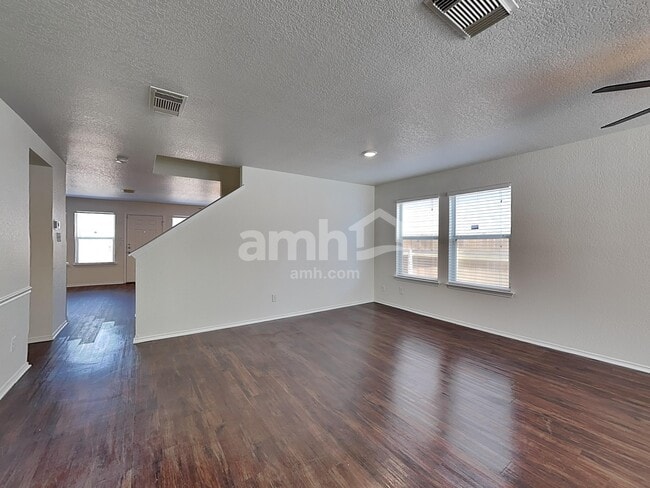 Photo - 10423 Manor Crk