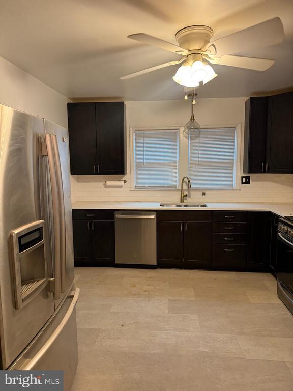 Photo - 2211 32nd Pl SE